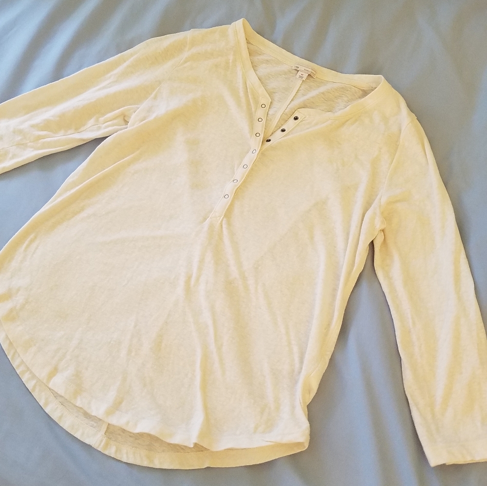 GAP long sleeve cream top